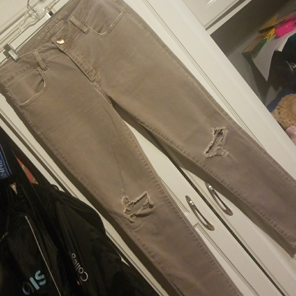 **(BUY 2 + 1 FREE)** American Eagle Jeans